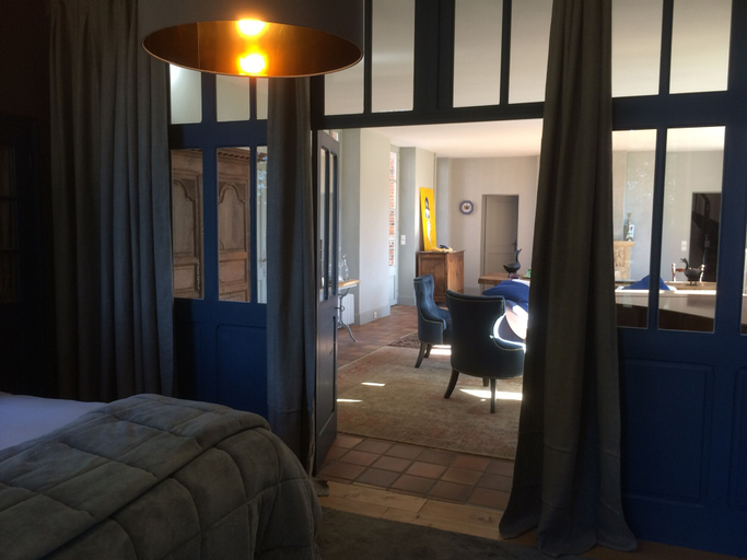 Bedroom 2, Rouge Maison, Eure
