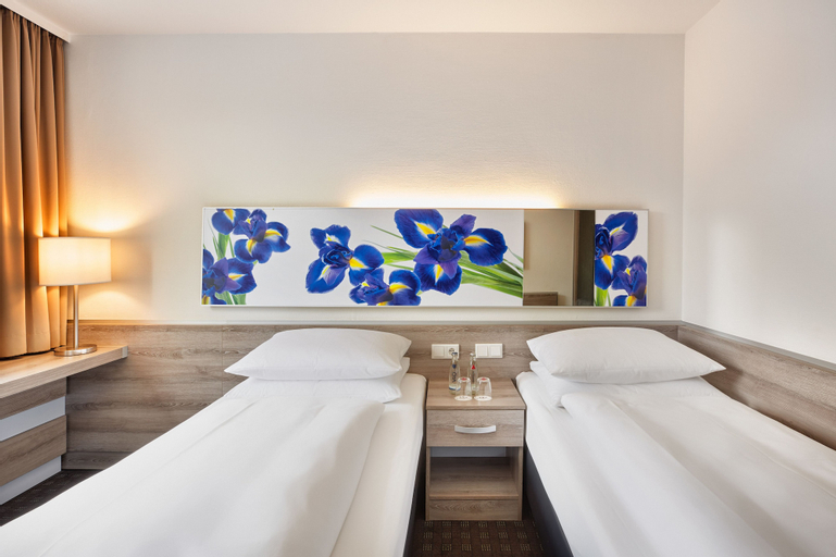 Bedroom 2, H+ Hotel Frankfurt Airport West, Main-Taunus-Kreis