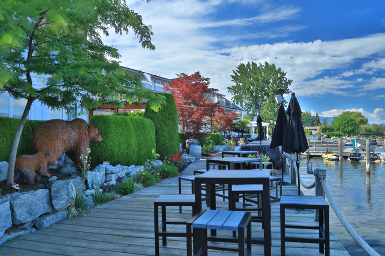 Food & Drinks 5, Villa's At Eldorado Resort, Central Okanagan