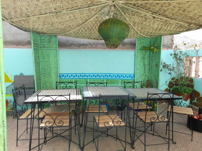 Food & Drinks 4, Maison de Vacances, Tiznit