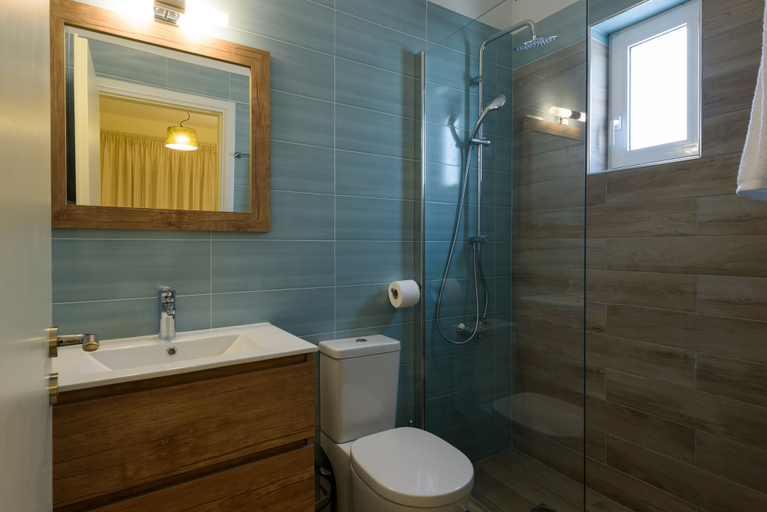 Bathroom 4, Coastal Dreamy Retreat, Dive in Dimitra's Paradise, Peloponnese