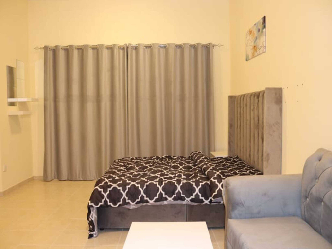 Bedroom 3, Lovely Studio With Balcony And Free Parking, Dubai