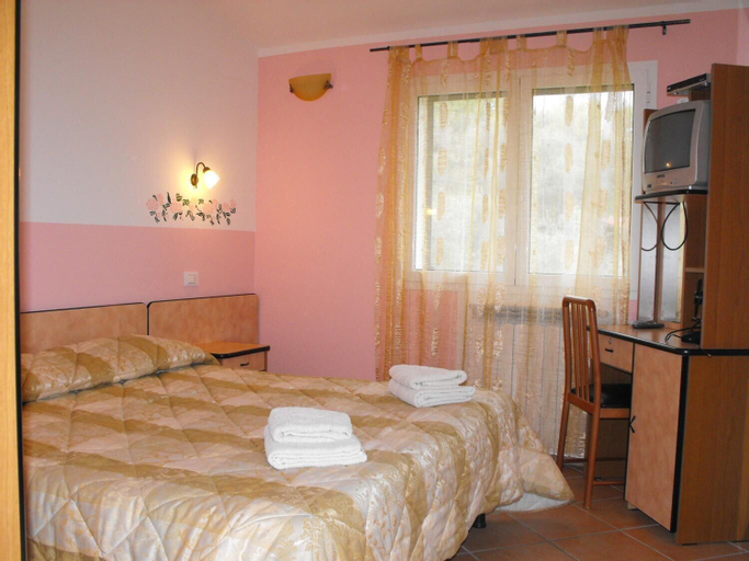Bedroom 4, Agriturismo Le Mimose, Imperia