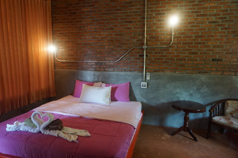 Bedroom 2, Steelloft  Home Stay, Lamae