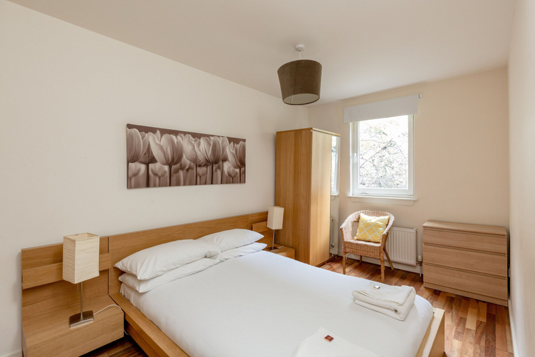 Bedroom 3, Silver Lining - Grassmarket Apartments, Edinburgh