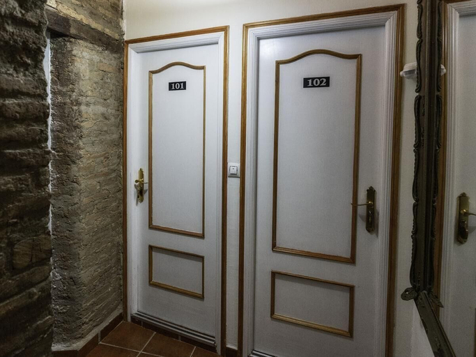Others 5, Hotel Las Palmeras by Vivere Stays, Badajoz