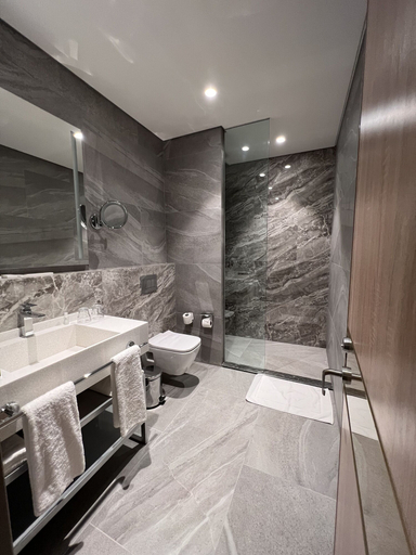 Bathroom 5, Wyndham Garden Baku, Baku