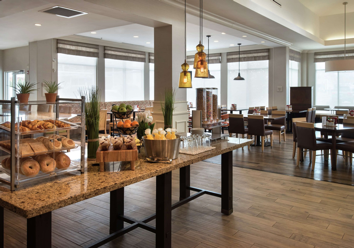 Food & Drinks 5, Hilton Garden Inn Riverhead, Suffolk