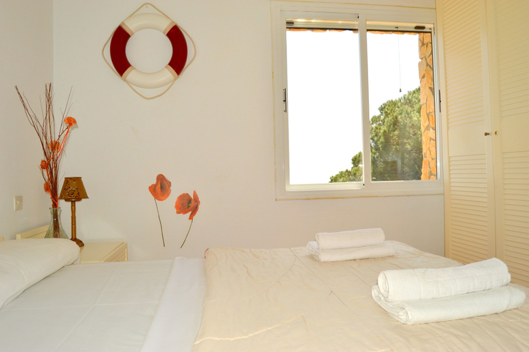 Bedroom 2, Villa Santa Claudia, Girona
