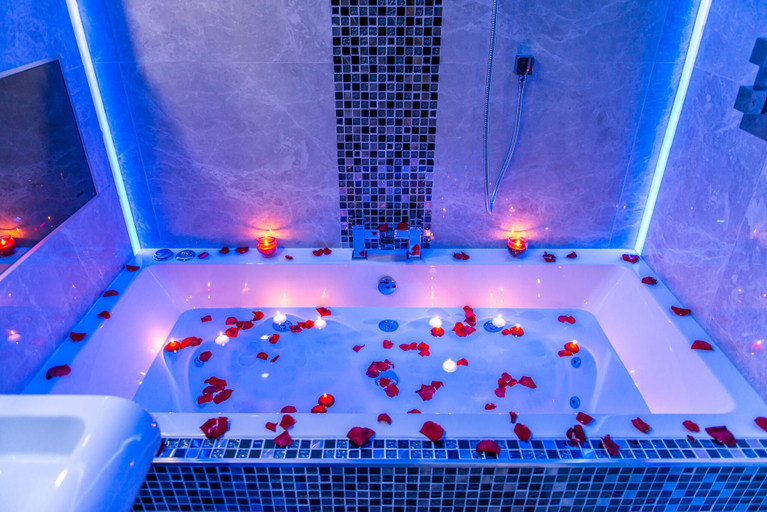 Bathroom 3, Velmora Suites, Kirklees