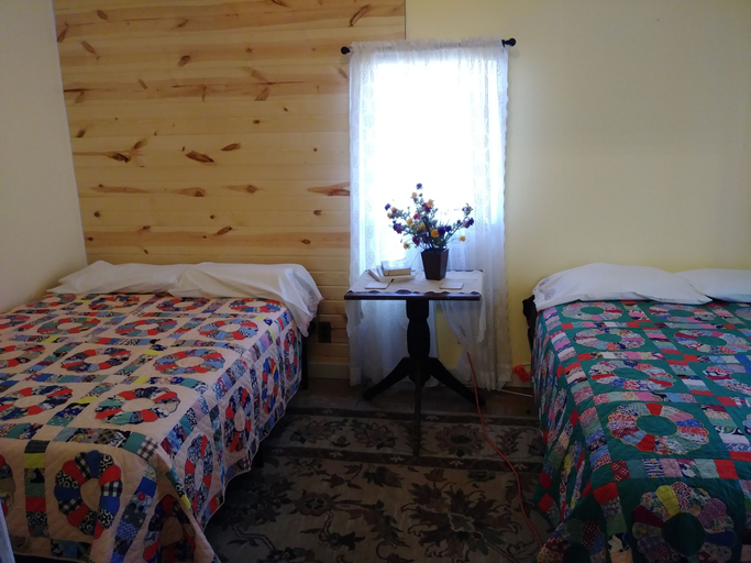 Bedroom 3, The Sturgis Motel, Meade