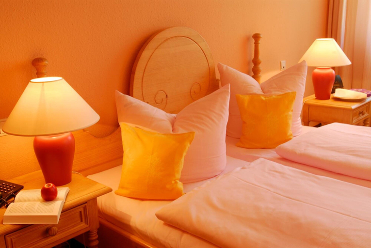Bedroom 2, Kurhotel Fürstenhof, Harz