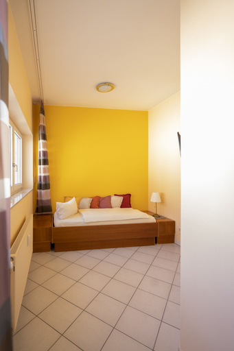 Bedroom 4, Hotel Café Nahetal, Mainz-Bingen