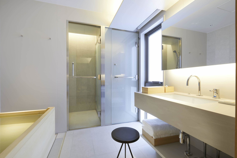 Bathroom 5, TSUKI Tokyo, Chūō