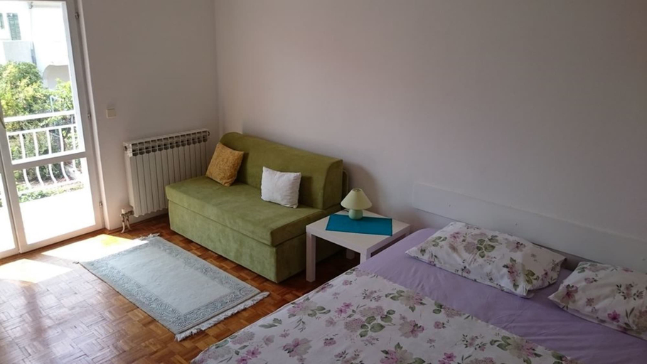 Bedroom 2, Apartmani Lastavica, Orebić