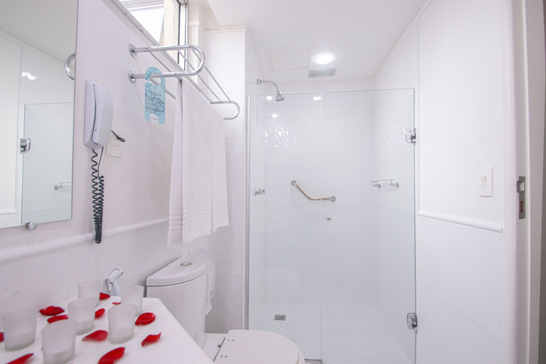 Bathroom 5, Belo Horizonte Plaza Lourdes, Belo Horizonte