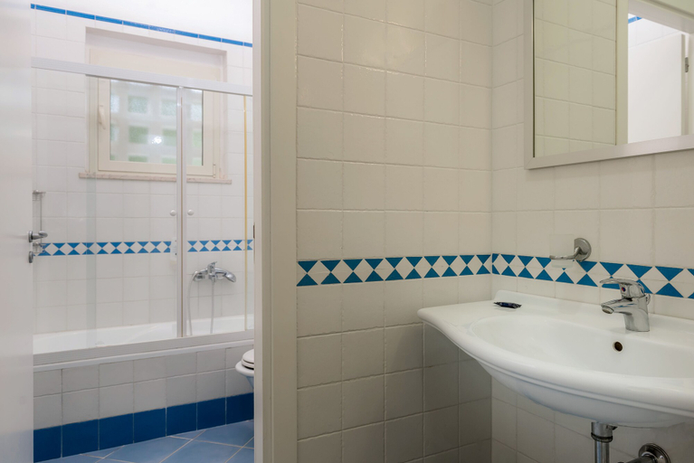 Bathroom, Maritalia Hotel Club Village - All Inclusive, Foggia