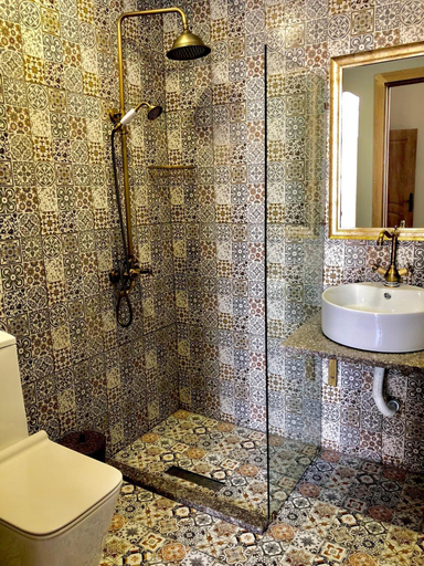 Bathroom 3, Sahil Inn Hotel, Baku