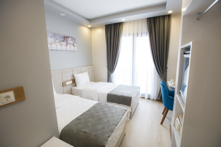 Bedroom 2, Royal Inci Airport Hotel, Bakırköy