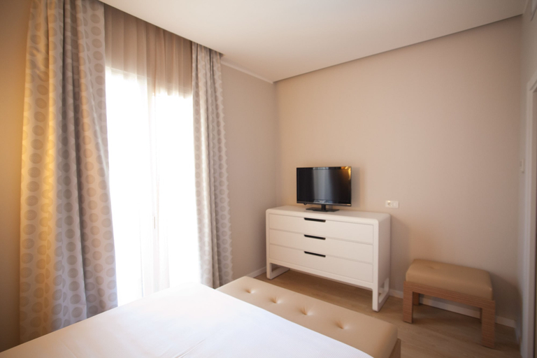 Bedroom 4, Oxygen Lifestyle Hotel, Rimini