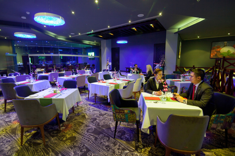 Business Facilities 15