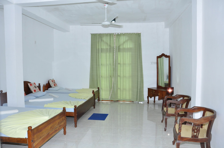 Bedroom 2, Seyara Holiday Resort, Thamankaduwa