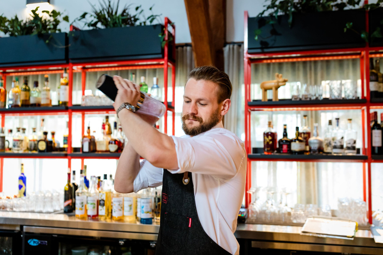 Food & Drinks 5, Buffalo Mountain Lodge, Division No. 15
