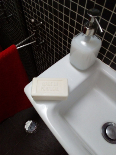 Bathroom 3, Stunning Apartment Near Chiado, Lisbon