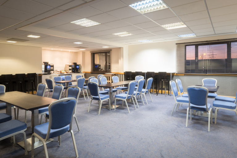 Food & Drinks 5, DoubleTree by Hilton Swindon, Wiltshire