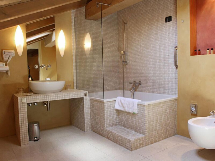 Bathroom 5, Hotel Kukuriku, Kastav