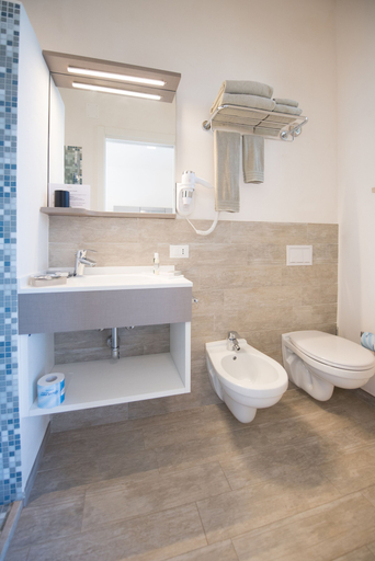 Bathroom 4, La Blanca Resort & Spa, Trapani