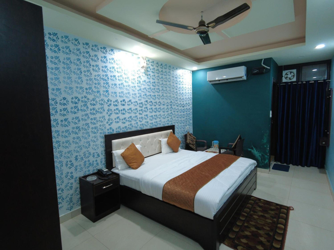 Bedroom 2, Hotel Devbhoomi Inn, Dehradun