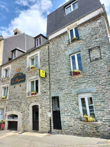 Exterior & Views 2, Logis HOTEL RESTAURANT La Regence, Manche