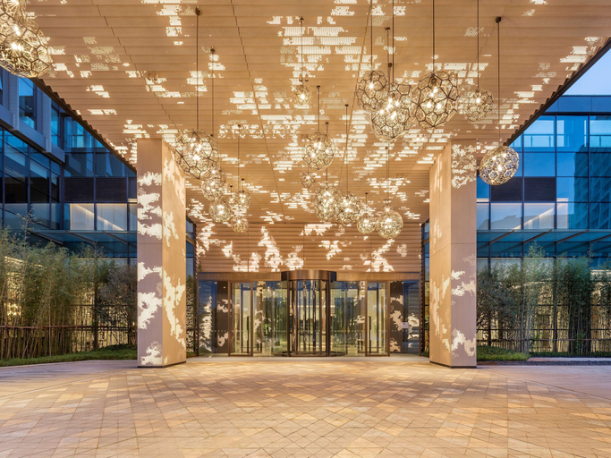 Exterior & Views 2, DoubleTree by Hilton Kunming Airport, Kunming