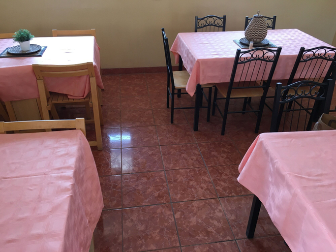 Food & Drinks, Semo Hotel, Ngamiland West