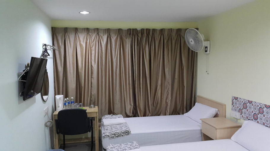 Bedroom 2, First and New Star Hotel, Kuala Lumpur