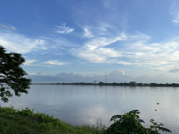 Others 4, Mekong Hotel, Thakhek