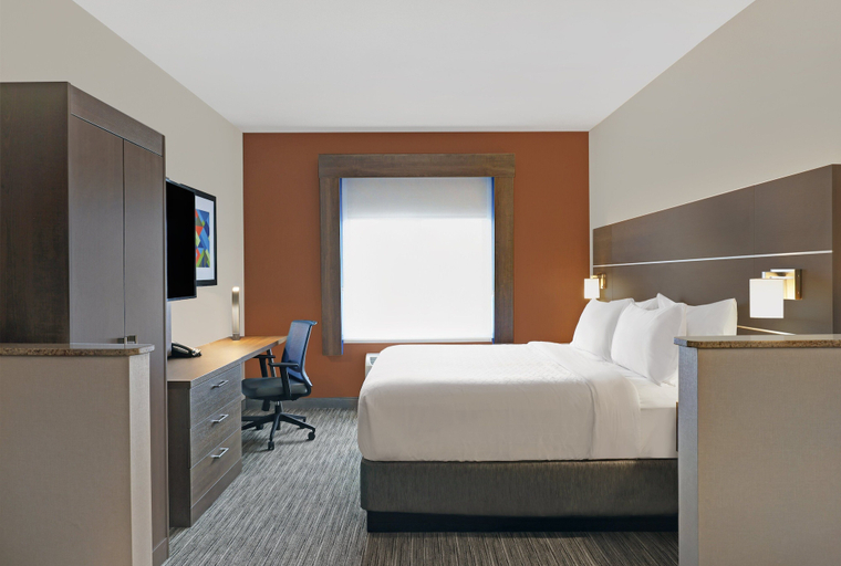 Bedroom 5, Holiday Inn Express & Suites NEWPORT, Lincoln