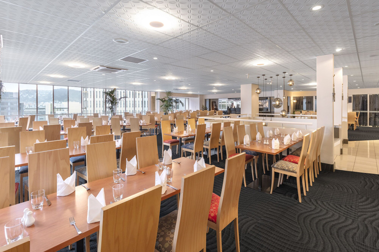 Food & Drinks 5, James Cook Hotel Grand Chancellor, Wellington