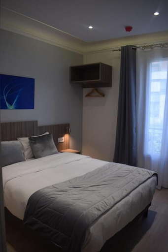 Bedroom 4, Hôtel puy de Dôme, Paris