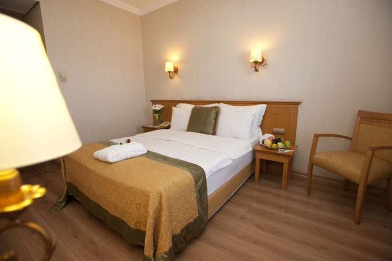 Bedroom 2, Usta Park Hotel, Merkez