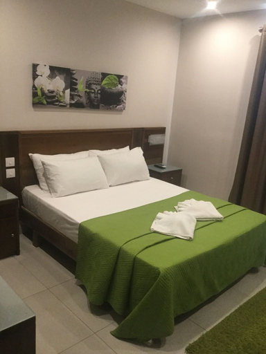 Bedroom 3, Cerviola Hotel