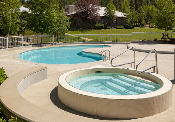 Sport & Beauty 2, Outback Lakeside Vacation Homes, North Okanagan