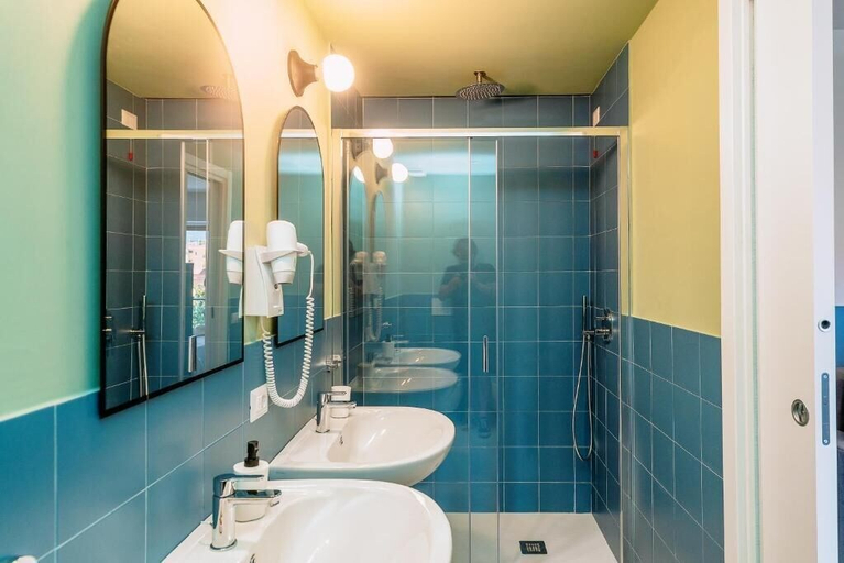 Bathroom 5, Sorrento Colors&Suites, Napoli