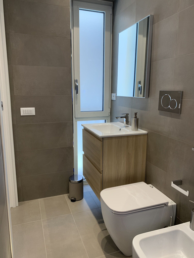 Bathroom 5, Abba Rooms, Cagliari