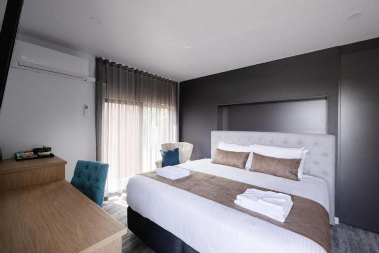 Bedroom 3, The Osmond Motel & Apartments, Adelaide