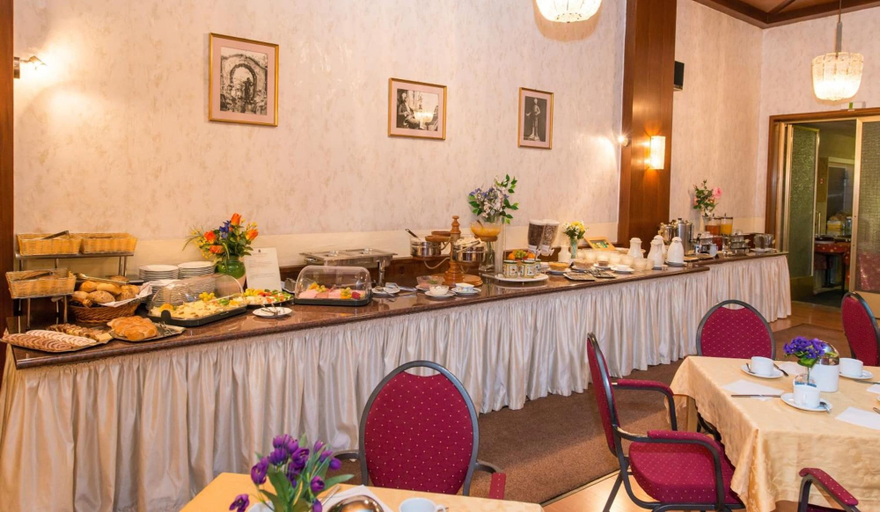 Food & Drinks 5, Hotel Mozart, Wien