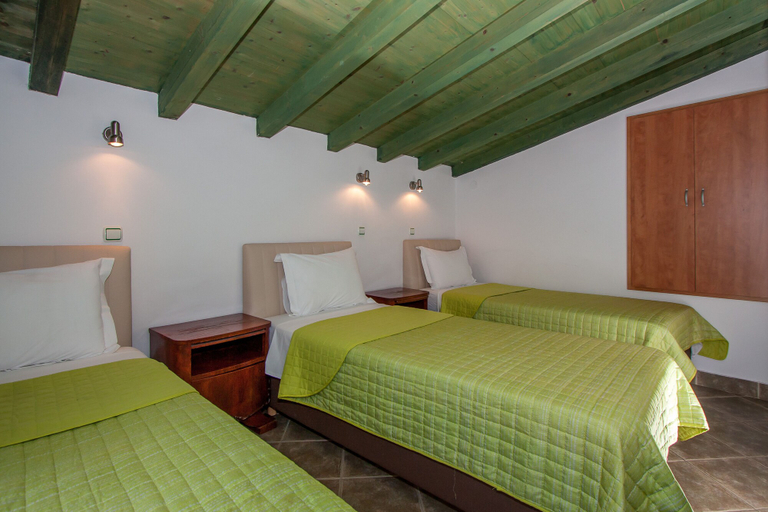 Bedroom 3, Garden Apartment Hotel, Split