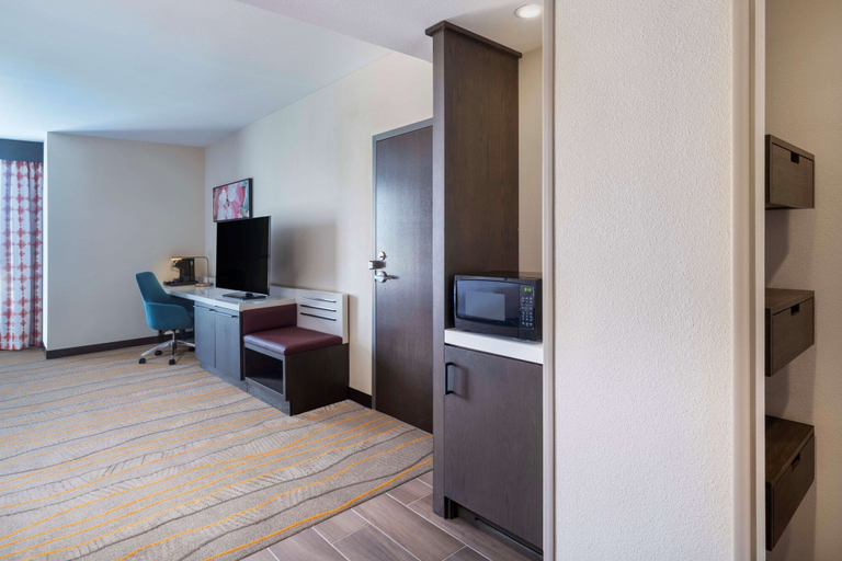 Bedroom 3, Hilton Garden Inn Pomona Chino, Los Angeles