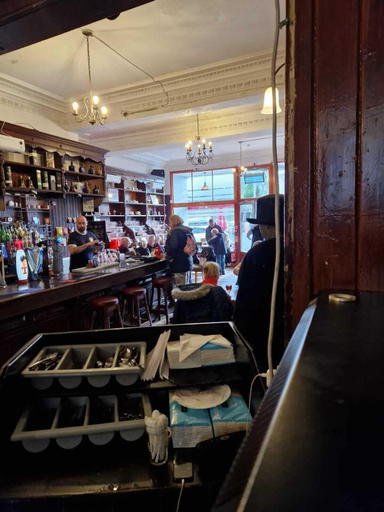Food & Drinks 5, Aberfoyle Inn, Stirling